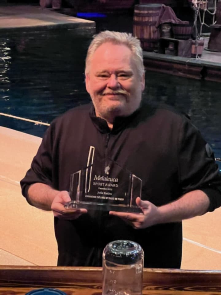 Obituario de John W. Eakins II