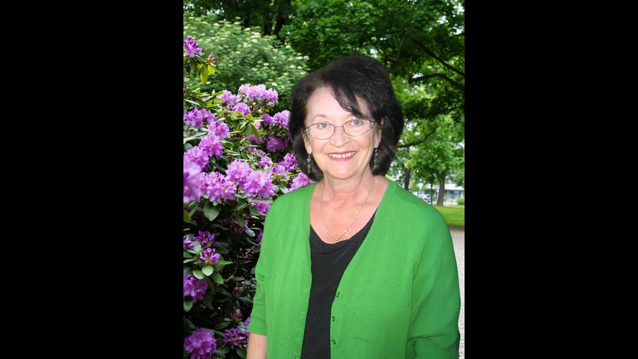 Obituary of Helen M Cyr