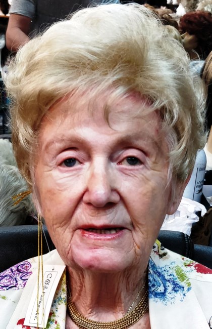 Obituary of Vera Heuer Layhew