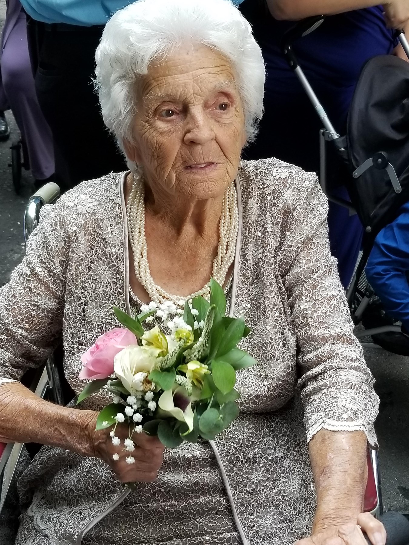 Obituario de Eleanor Bobbitt Bragg