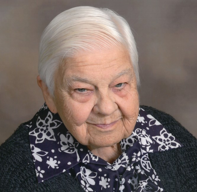 Obituario de Betty Hoshaw