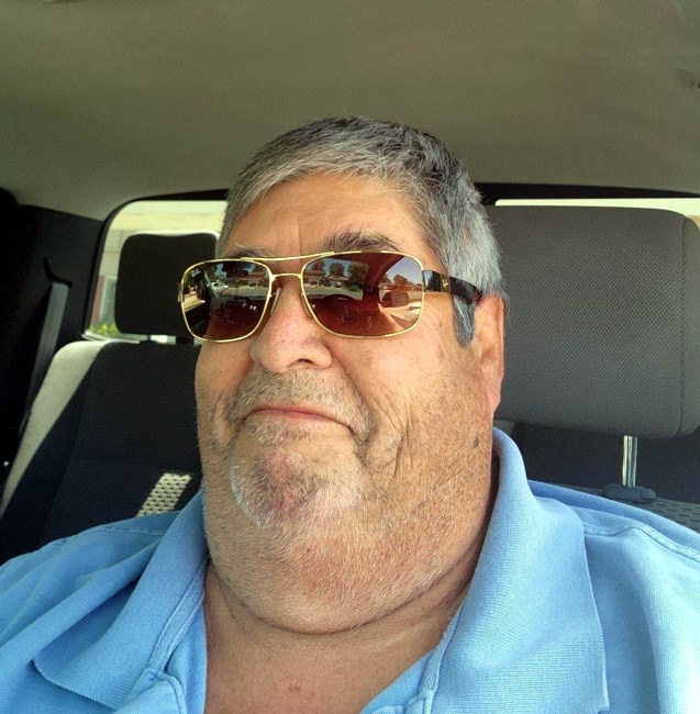 Obituario de Richard Z. Sausedo