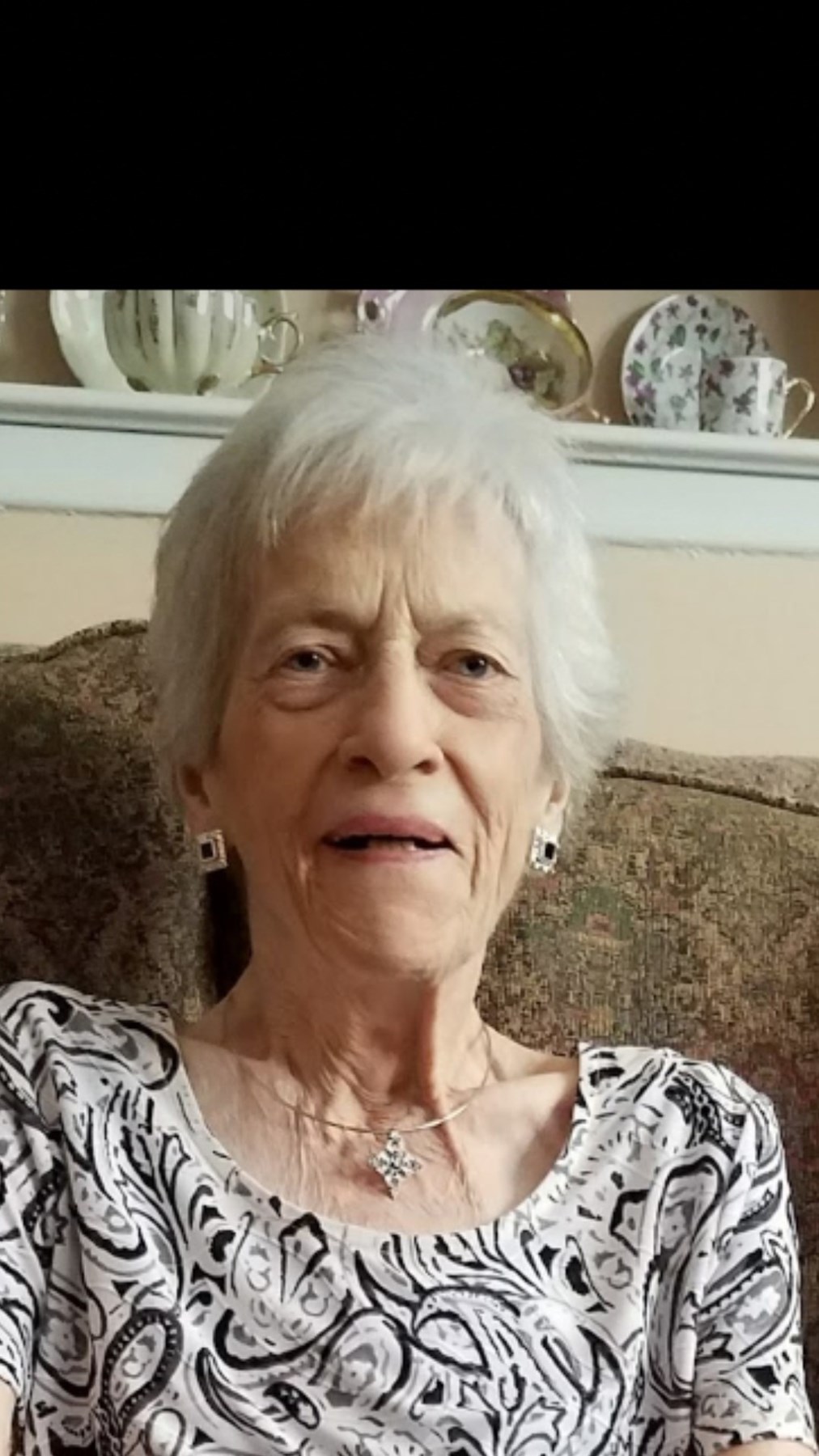 Obituary of Gladys Marie Looby