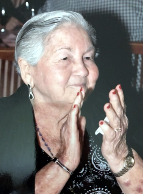 Obituary of Sra. Carmen Hernández Rivera