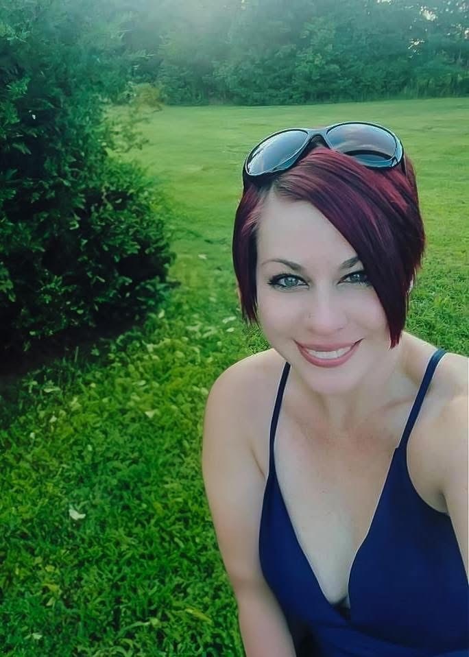 Obituary of Amanda Rae Henshaw