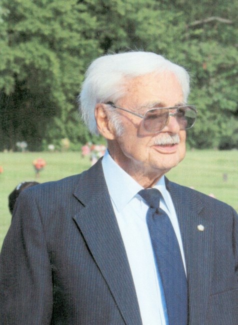 Avis de décès de Floyd E. Moore Jr.