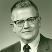 Obituario de Warren Sterling Williams