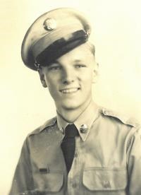 Obituary of Lawrence "Larry" G Huenink