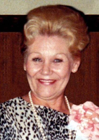 Obituary of Elfreida Manfredi