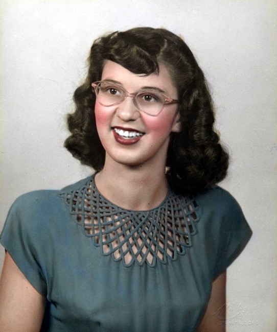 Obituary of Helen Frances Ewing