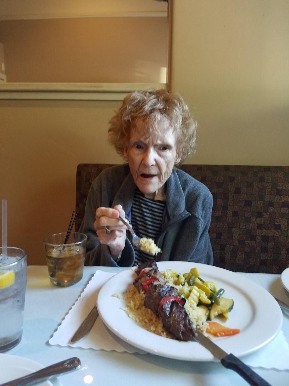 Obituary of Beatrice Hammond