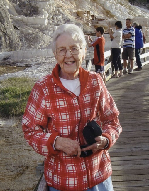 Obituary of Vivian Jeanette Stillwaugh