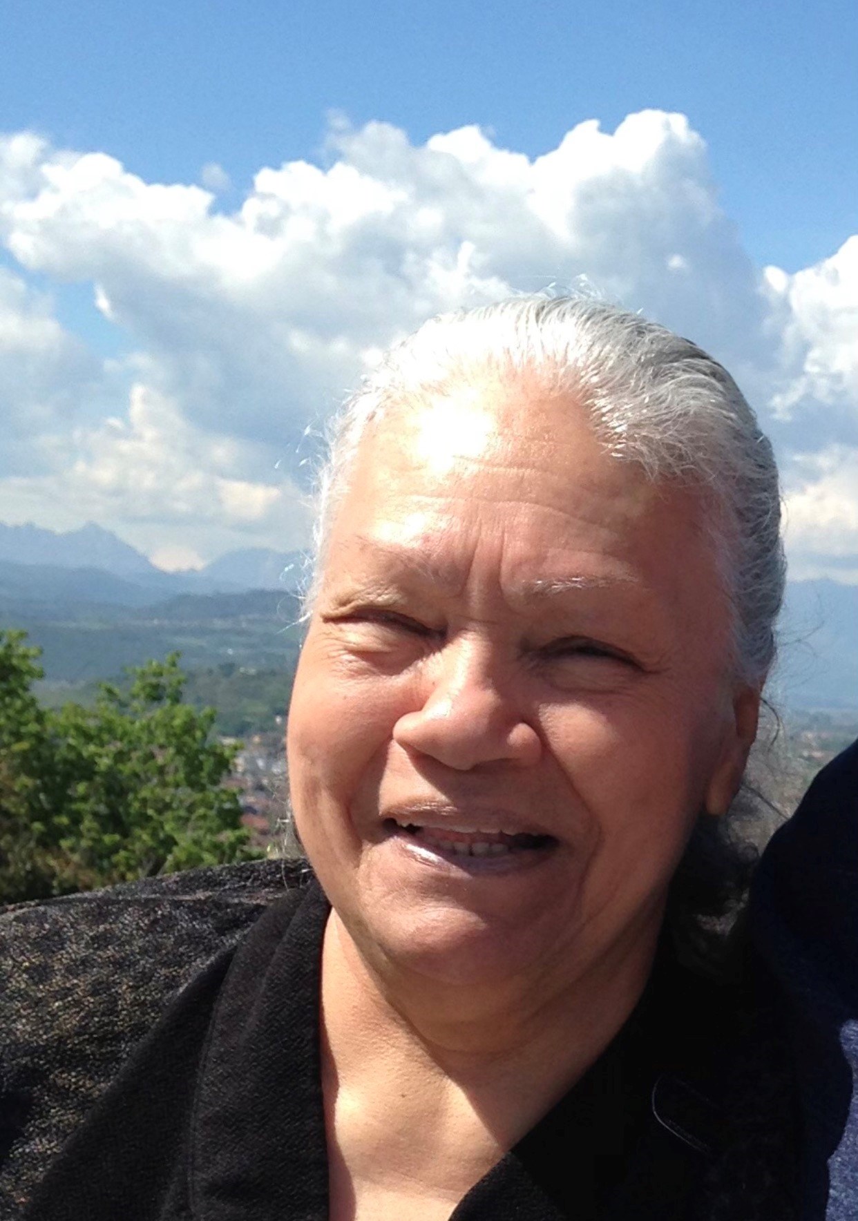 Obituary of Consuelo Roman