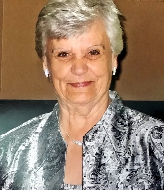 Obituary of Edwina "Nina" Lynt