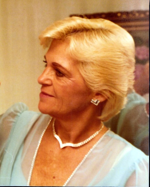 Obituario de June Marie Naylor