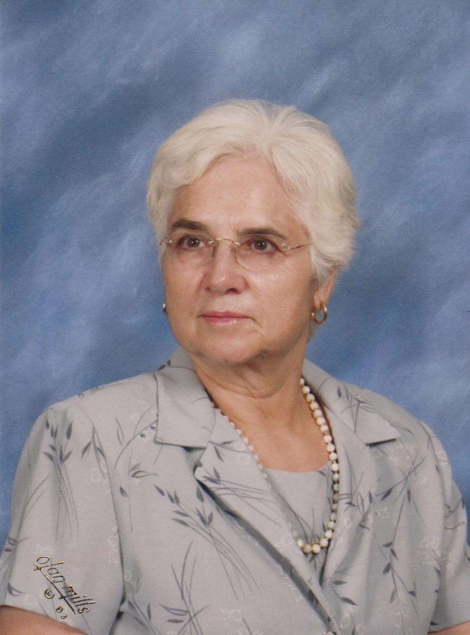 Obituary of Dorothy Roberts Page