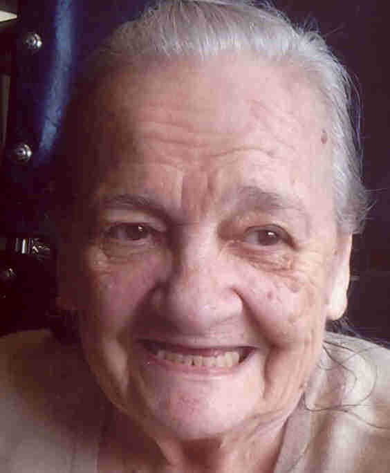 Obituary of Gisela Strauch Dease