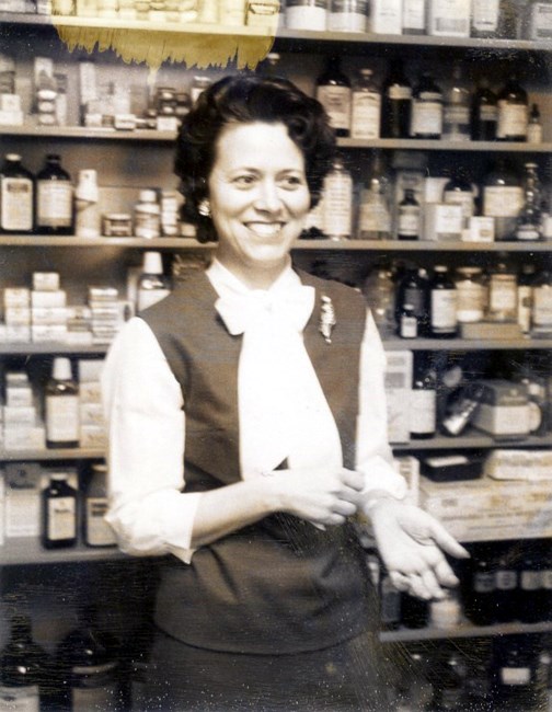 Obituary of Doris May Holt