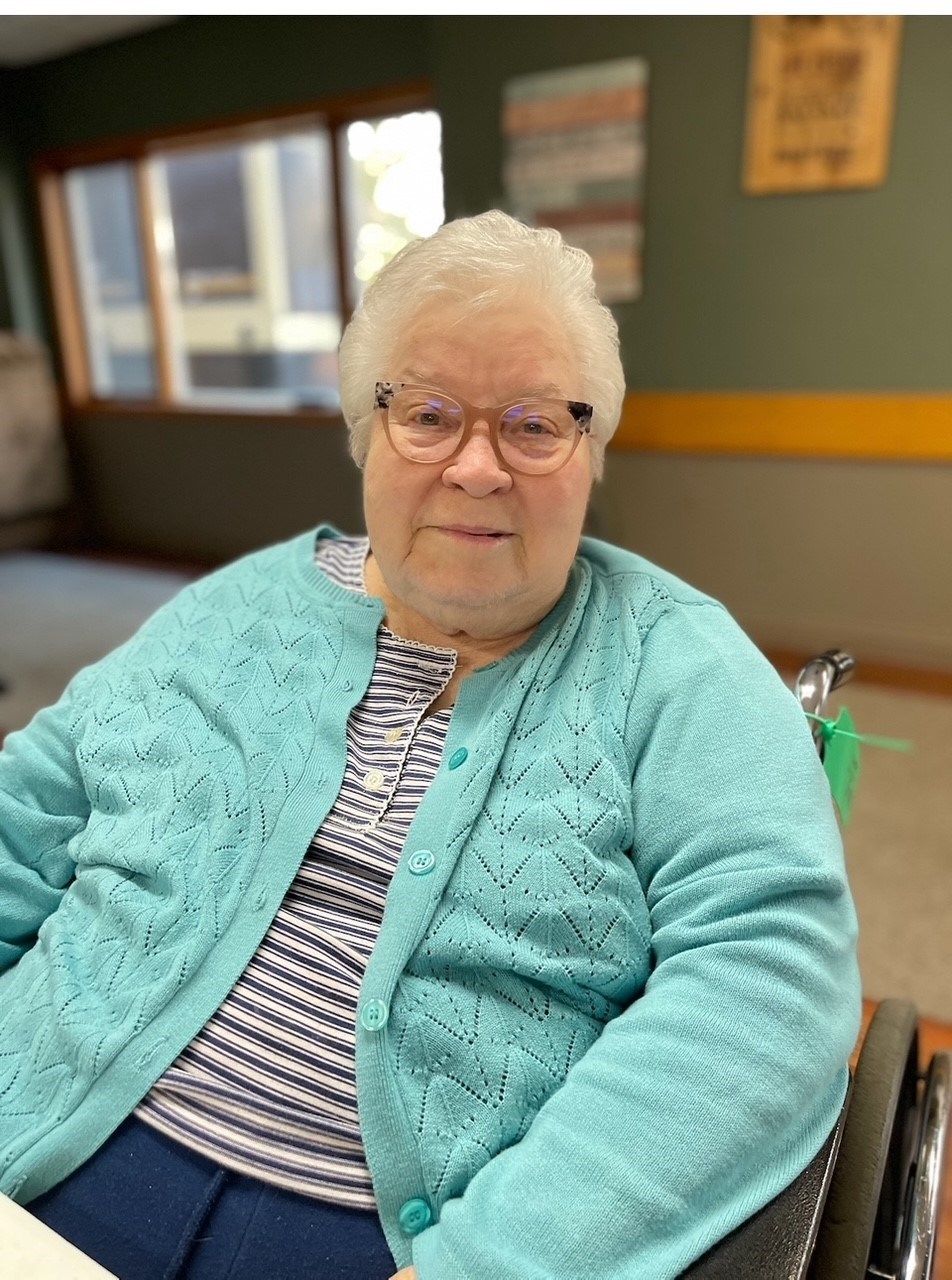 Obituario de Betty M. Thompson