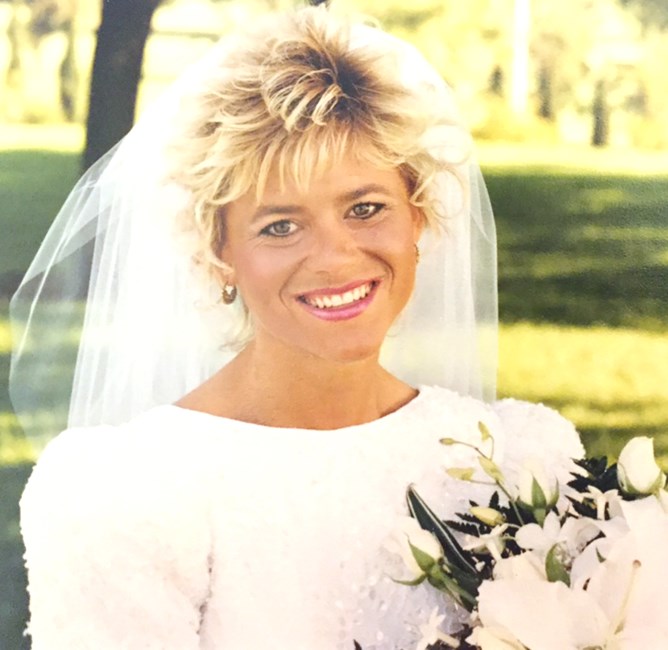Obituary of Polly Anne Hupp De La Cruz