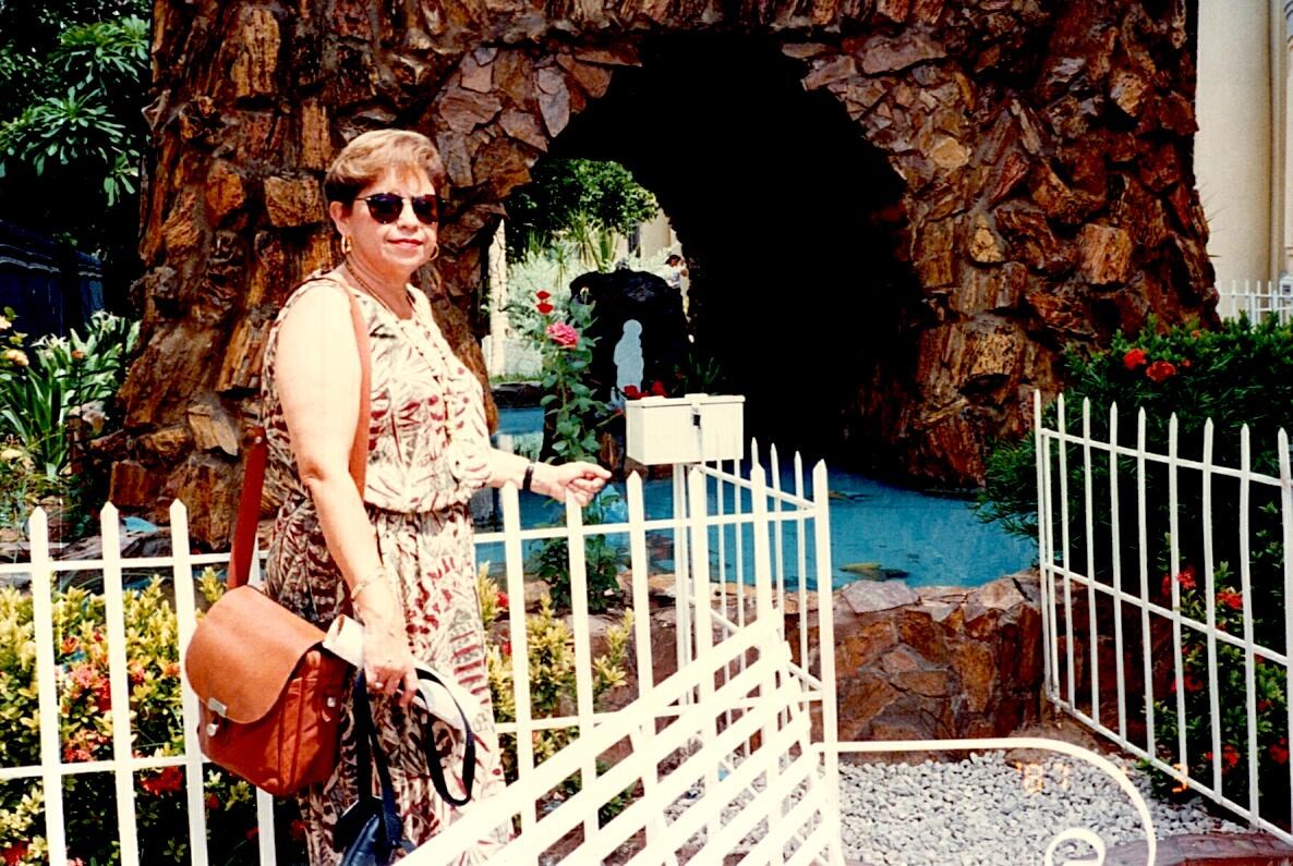 Obituary of Gloria Malo