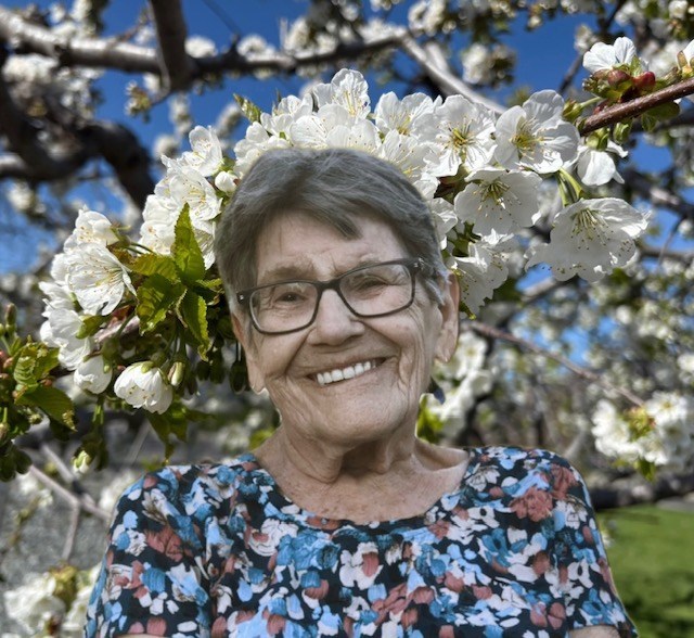 Obituary of Katherine Nellie Lange