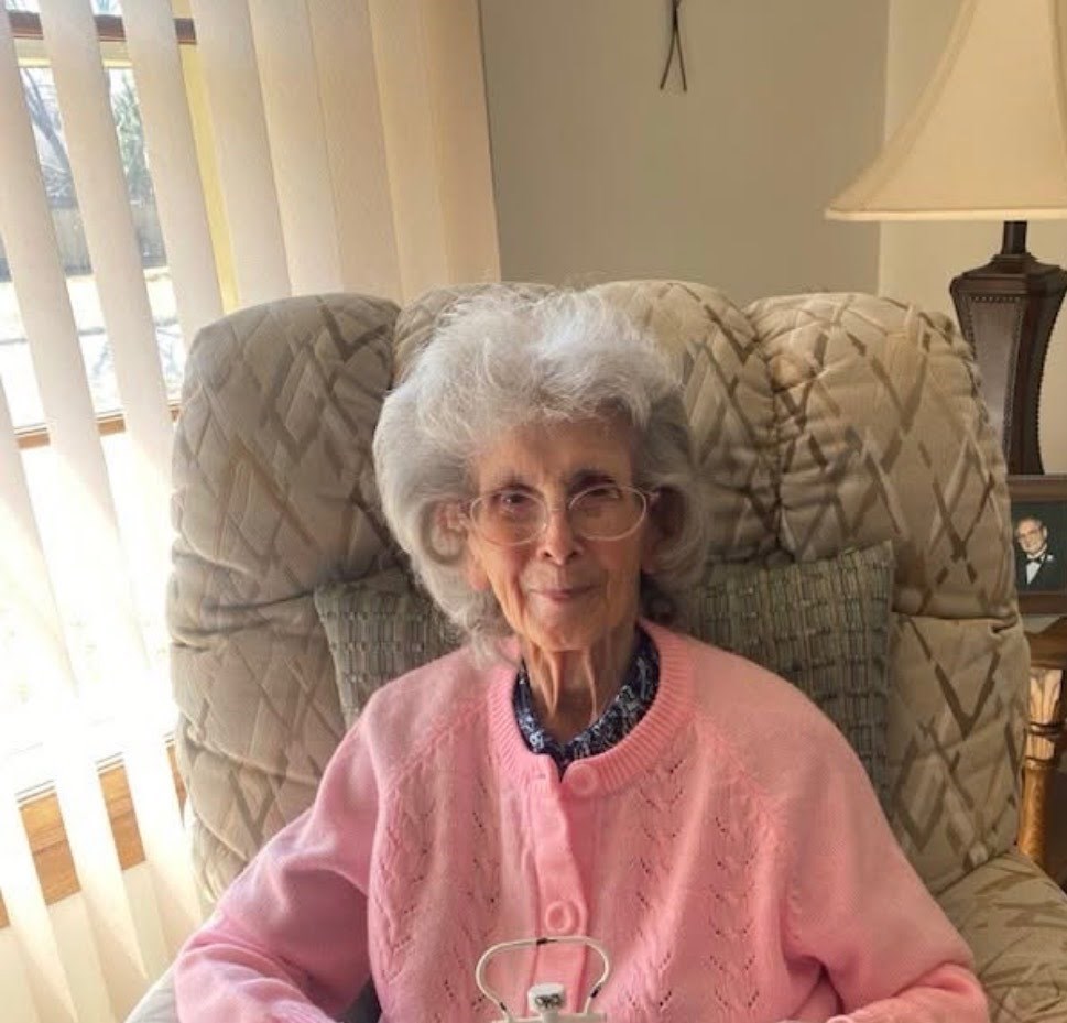 Obituary of Leona J. Hill