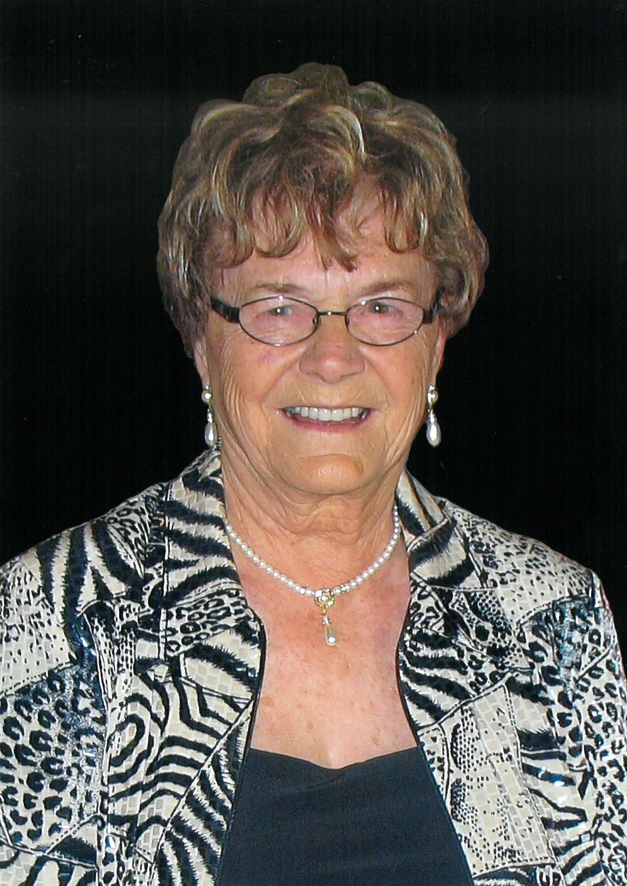 Beacon News Obituary Aurora Ilshop - a9af25p