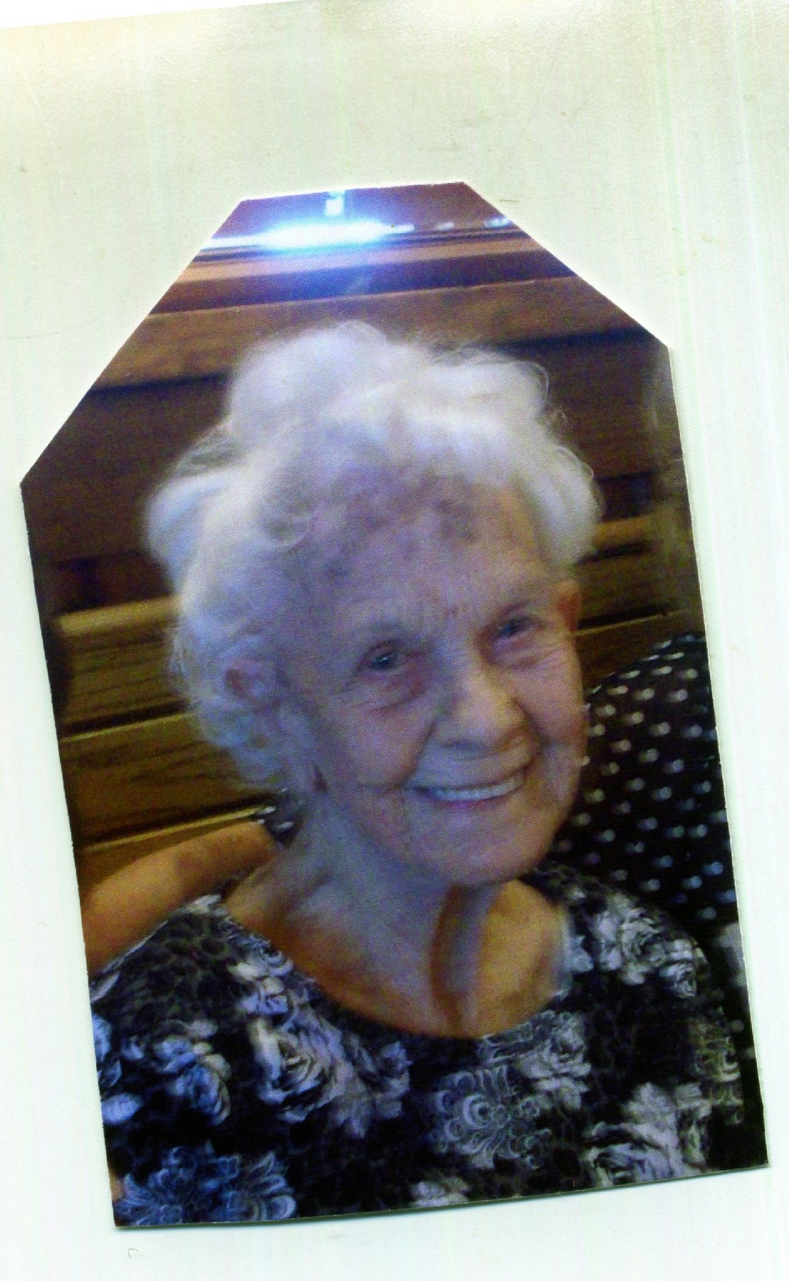 Obituario de Jeannette E. Hughes