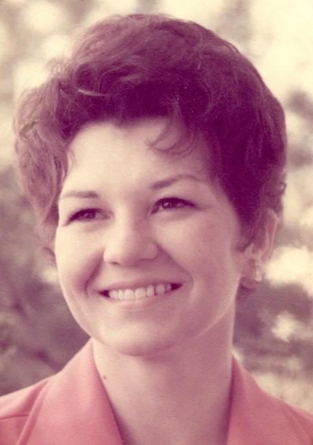 Obituario de Carolyn Hoover