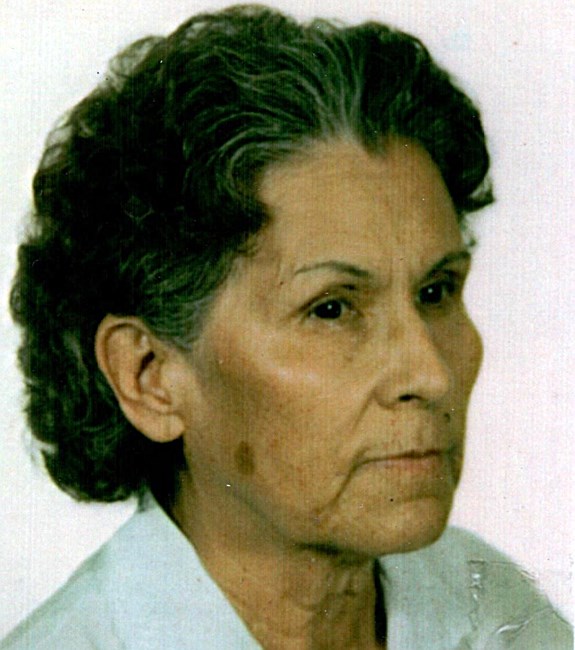 Obituario de Dolores Flores