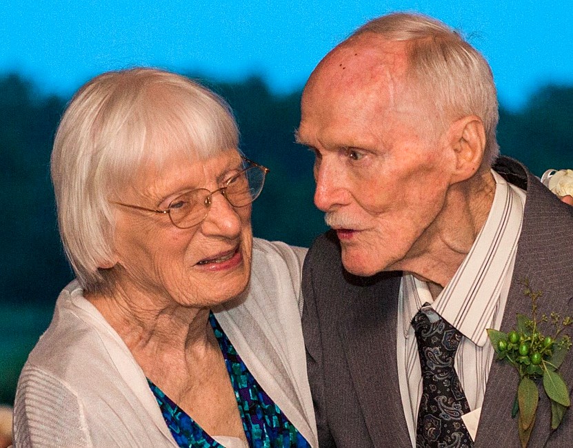 Avis de décès de Earl Warren Riggs