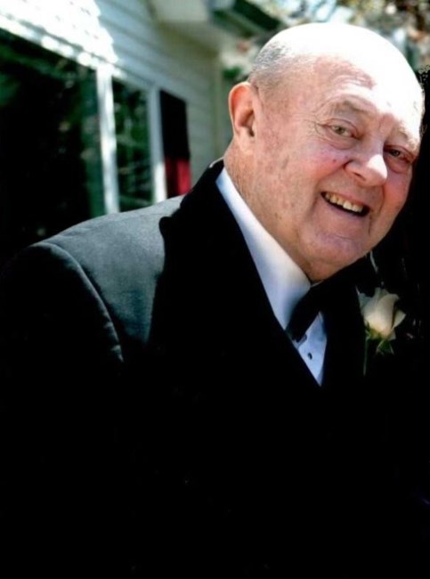 Obituary of Robert D Mahoney
