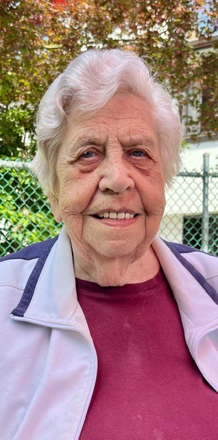 Obituary of Pieternella "Nella" Slootweg