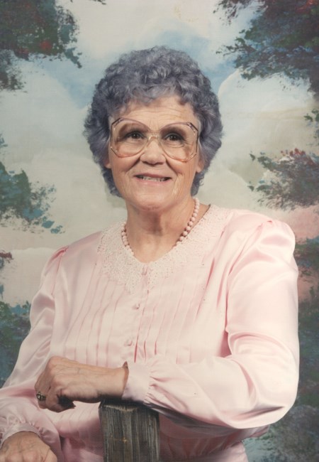 Avis de décès de Winifred June Davis