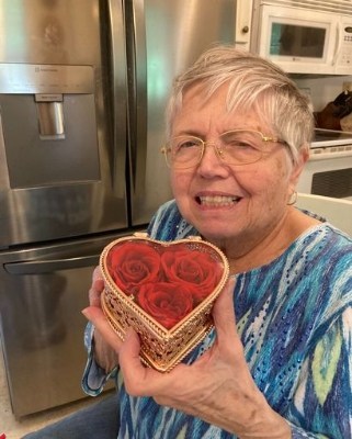 Obituary of Karen Louise Lipscomb