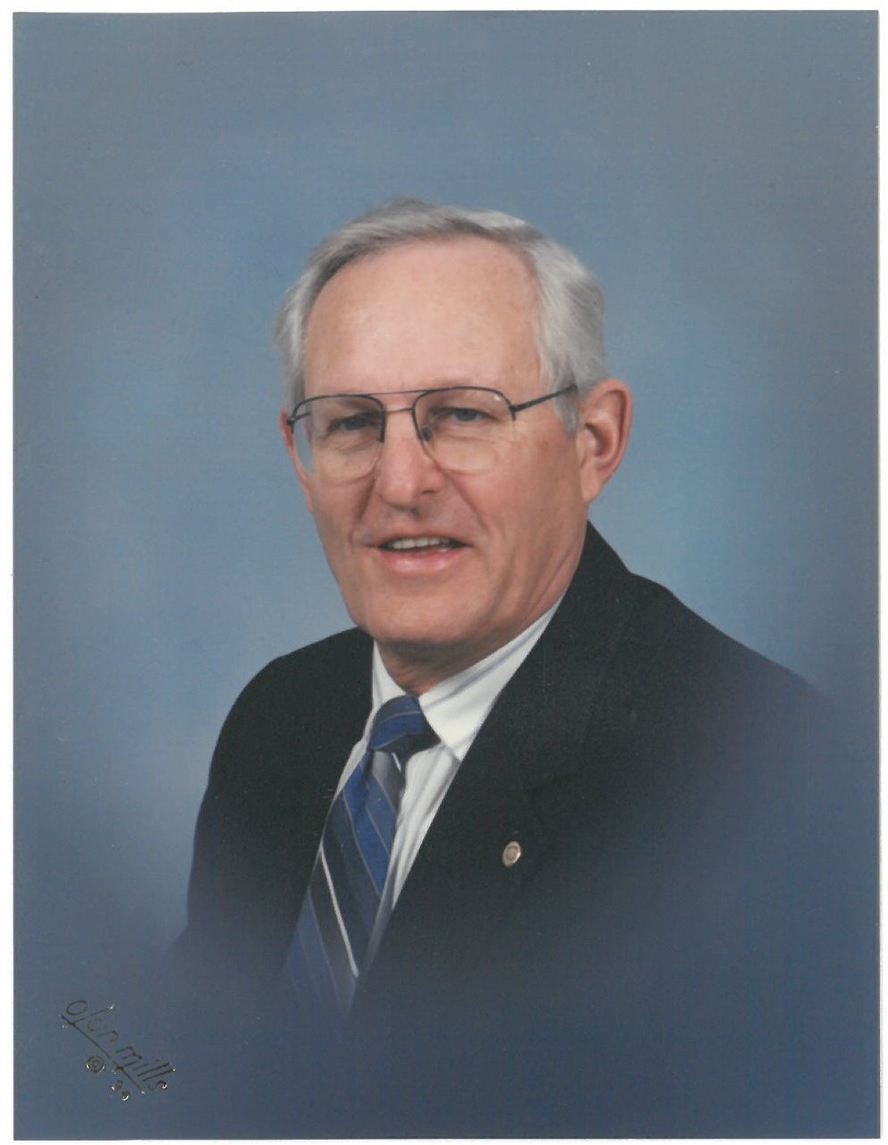 Obituary of Loren Stuart Powles