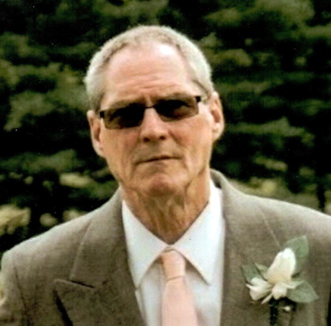 Obituario de Thomas L. McQuaid
