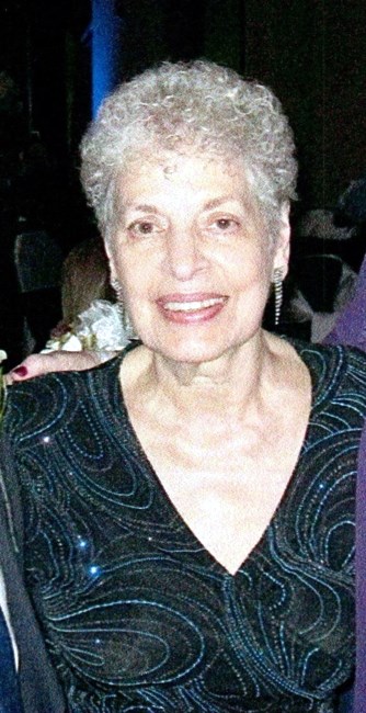 Obituary of Evelyn M. Stoginski