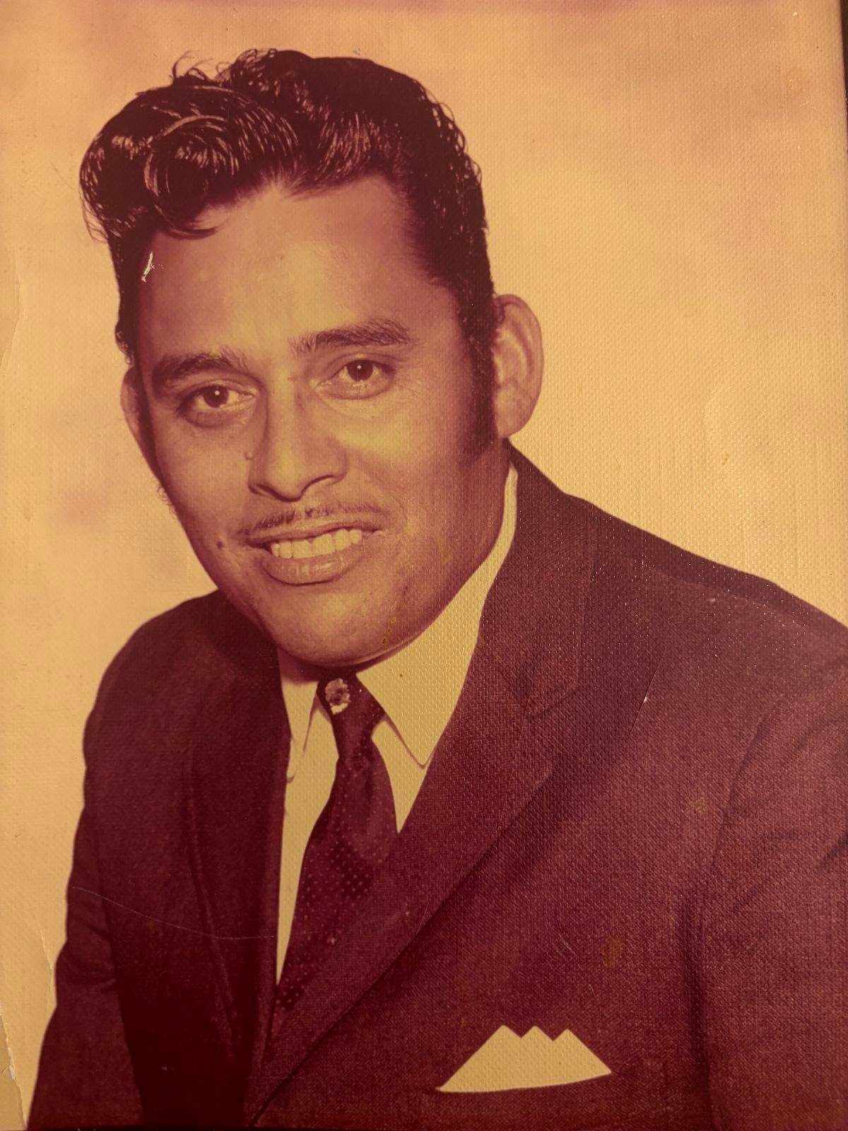 Obituary of Pablo "Paul" Echavarria