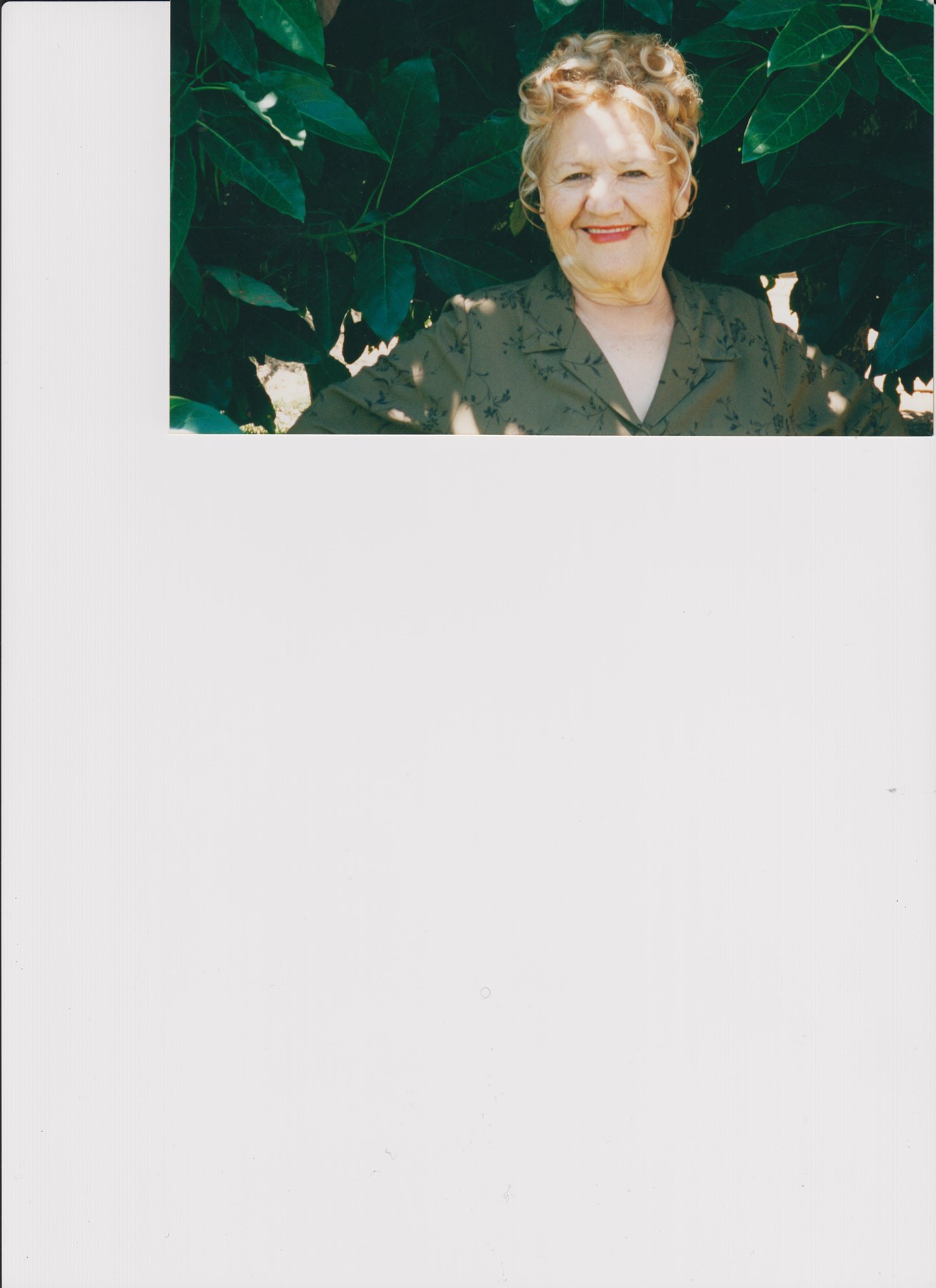 Obituario de Consuelo Flores Padilla