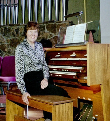 Obituary of Helen Elaine Connolly