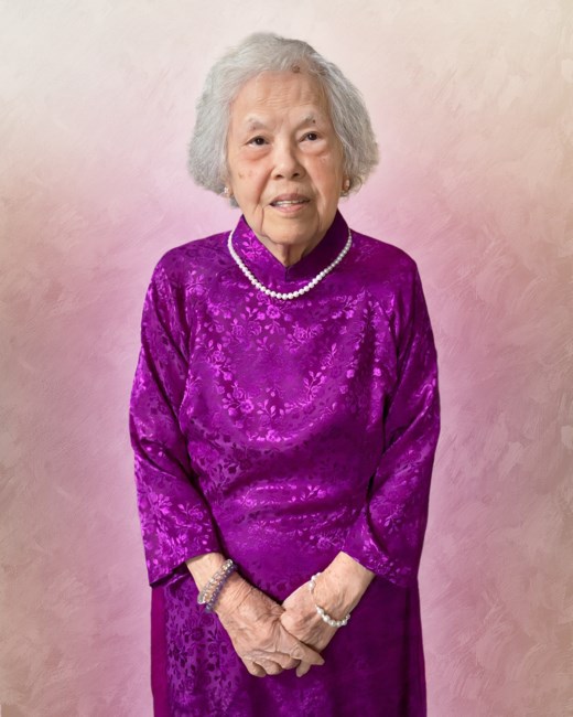 Obituary of Oanh Thi Nguyen