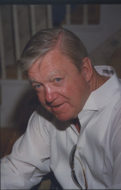 Obituario de Thomas K. Moynihan