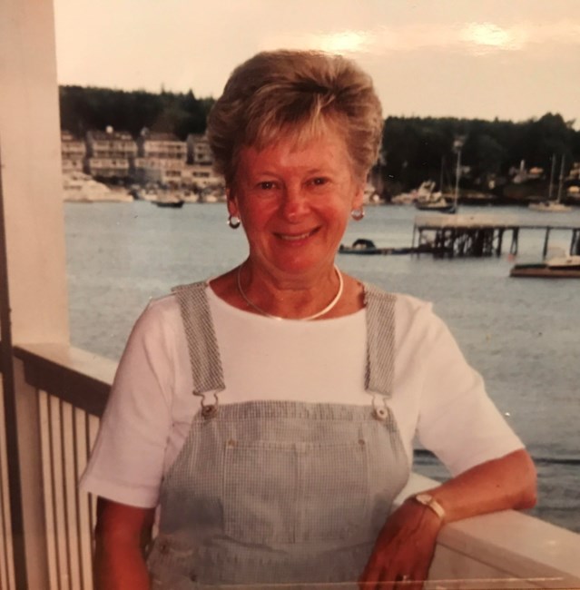 Obituary of Carolyn Bates Ward