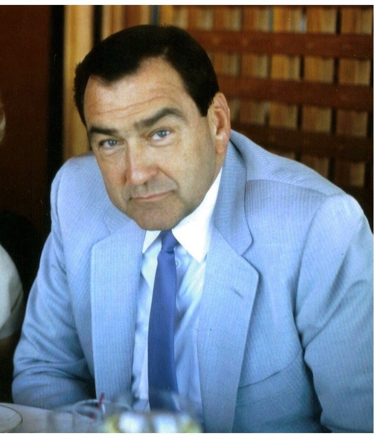 Obituary of William L Schmitz