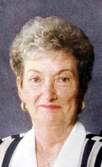 Obituario de Kay Frances Chartier