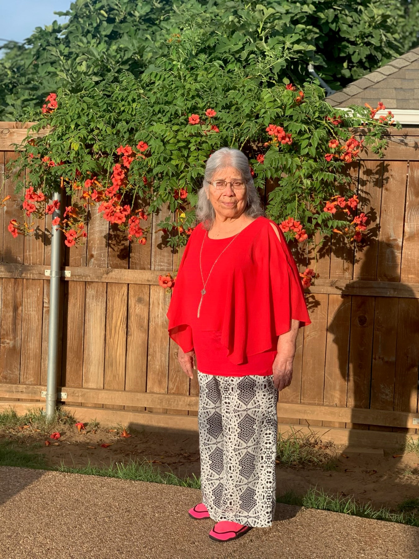 Obituary of Dora Consuelo Lara