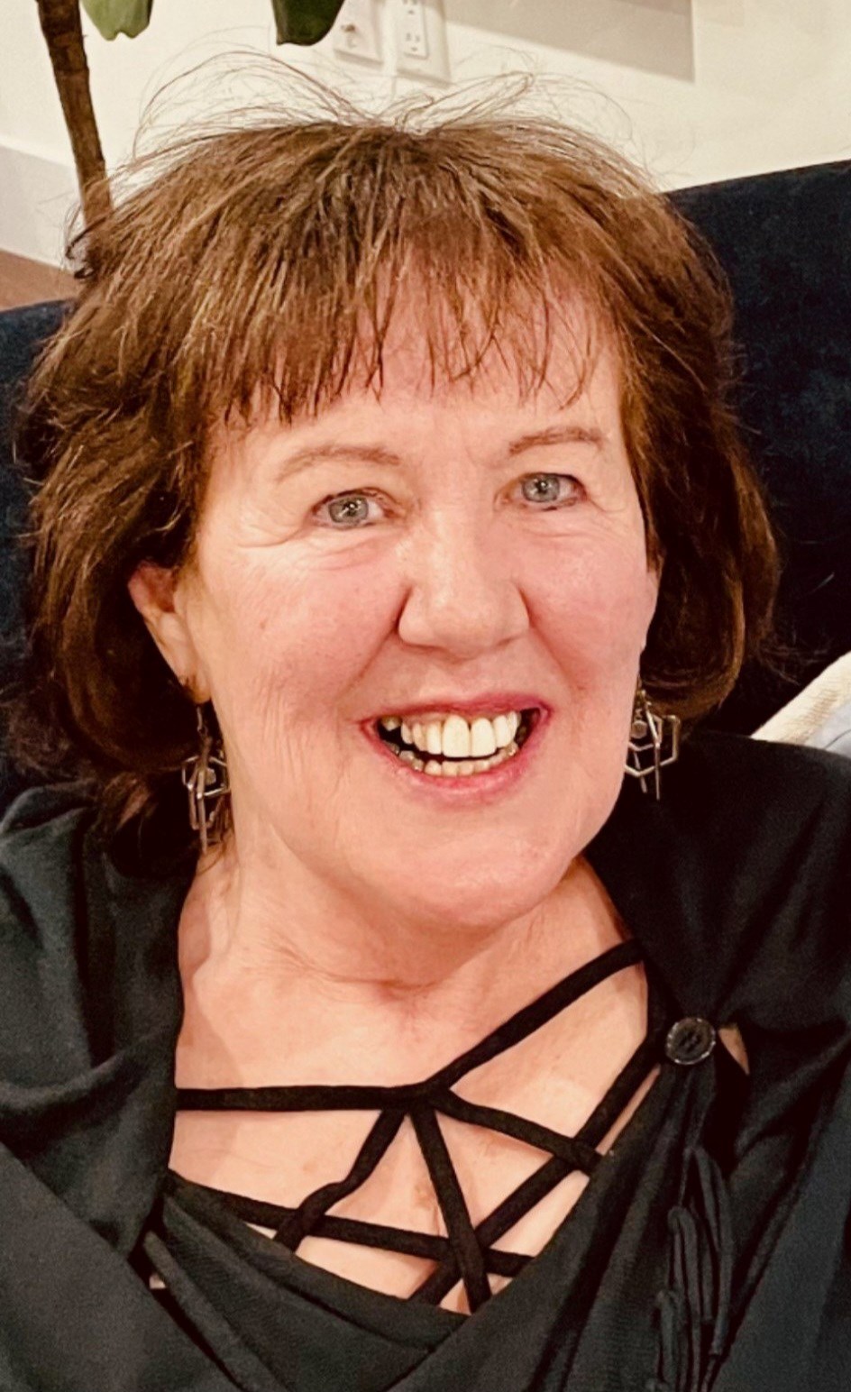 Obituary of Cynthia Anne MacKinnon