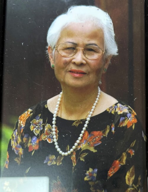 Obituary of Hong-Hanh Thi le